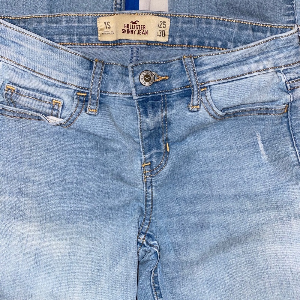 Hollister Ripped Skinny Jeans